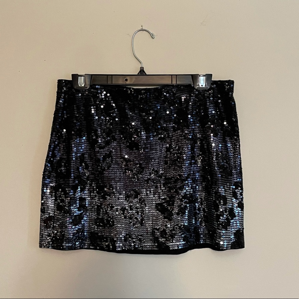 EXPRESS Black and Silver Sequin Mini Skirt